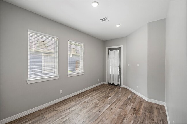 Building Photo - 17807 Glenwolf Dr