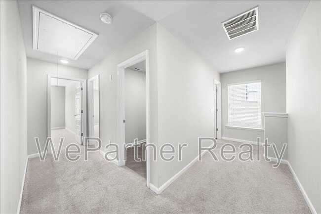 Building Photo - 200 Vickery Ln