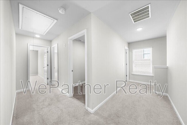 Building Photo - 206 Vickery Ln