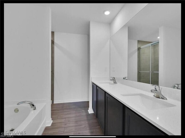 Building Photo - 184 Yager Cir