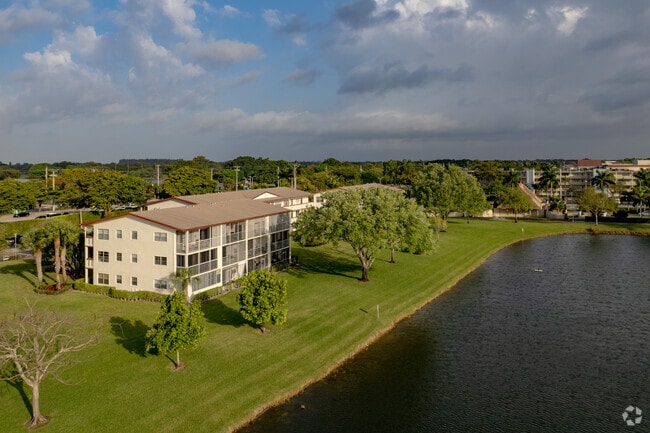 35 Brighton A - Century Village - Brighton A-J