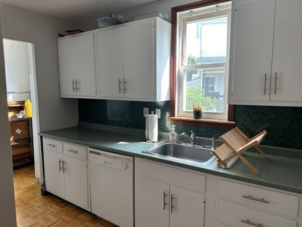 Building Photo - 293 Bowdoin St