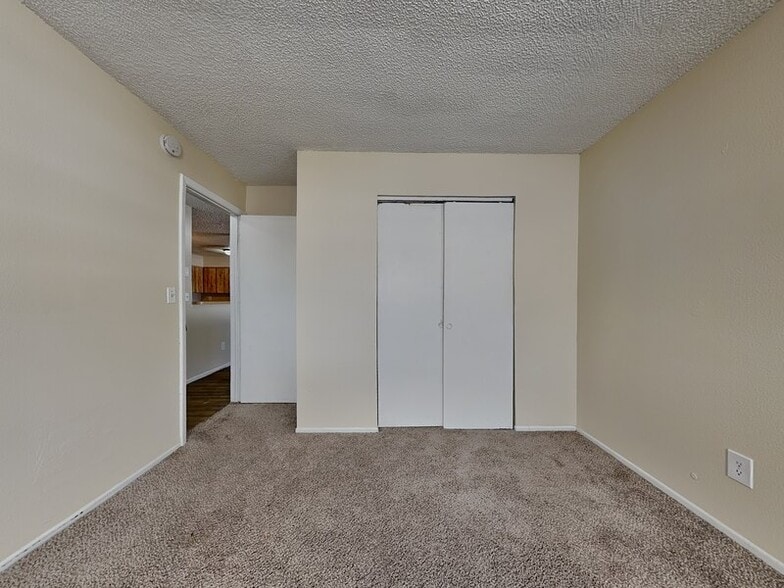 Building Photo - 15696 Bolesta Rd