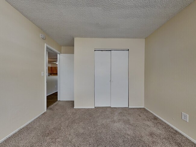 Building Photo - 15696 Bolesta Rd