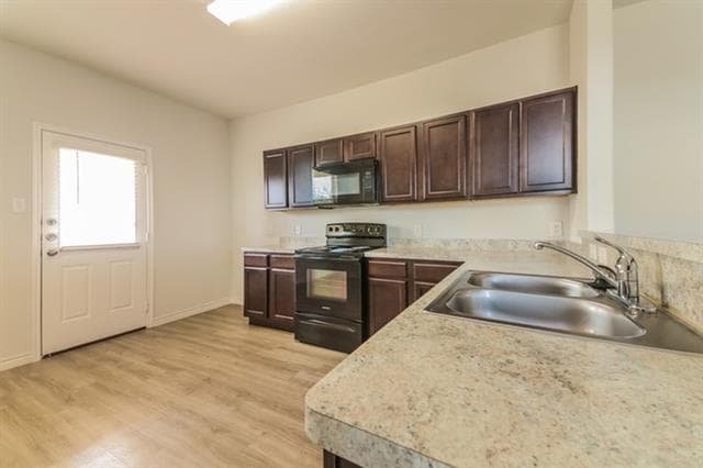 Building Photo - 2809 Red Head Pl