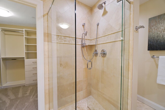 Building Photo - 1 Roebling Wy