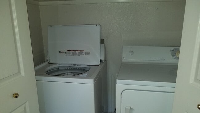 Building Photo - 2805 Garibaldi Ave