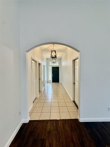 Building Photo - 205 Oriole Dr