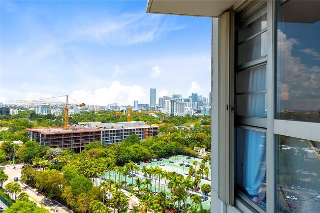 Building Photo - 2451 Brickell Ave