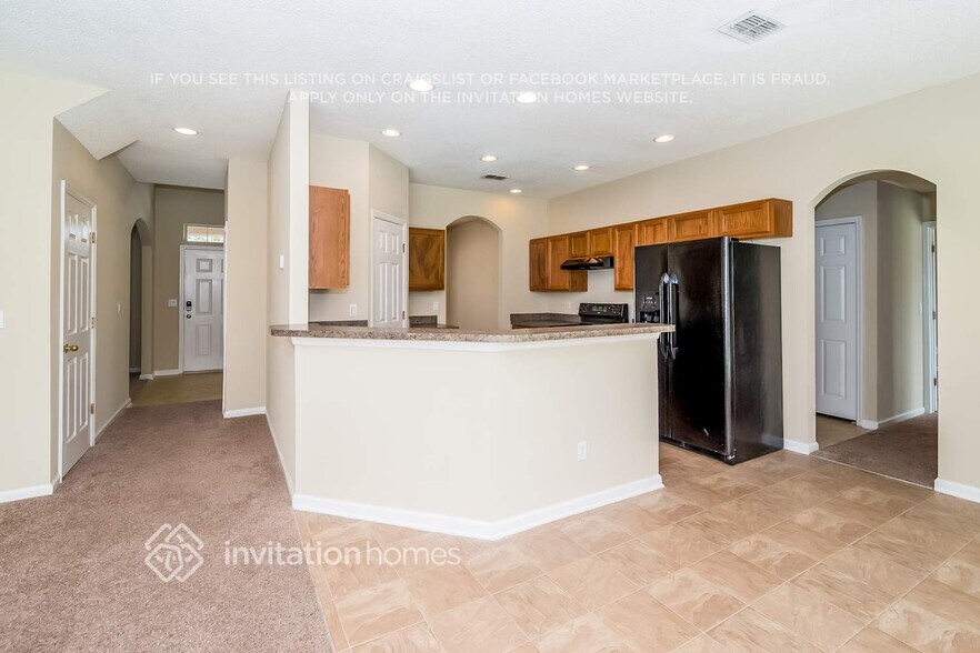 Building Photo - 9134 Prosperity Lake Dr