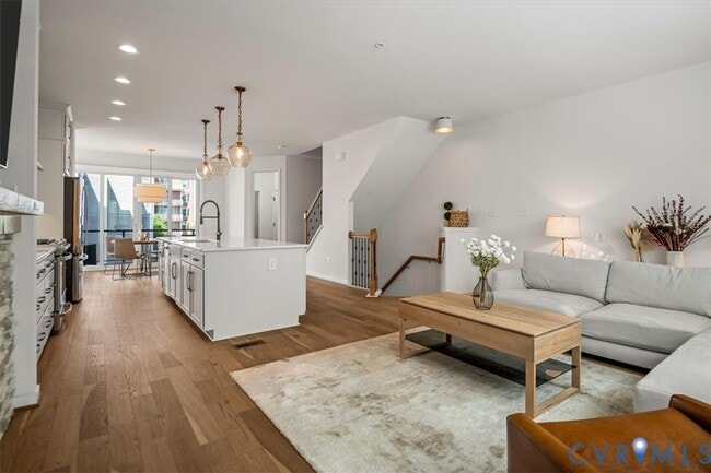 Building Photo - 2 Shiplock Row