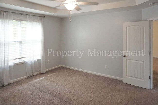 Building Photo - 9343 Cassadine Ct