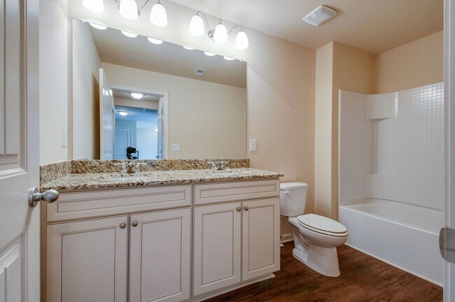 Building Photo - Gorgeous 4BR/2.5BA+Bonus executive home for lease in M'boro now! Triple Rockvale schools!