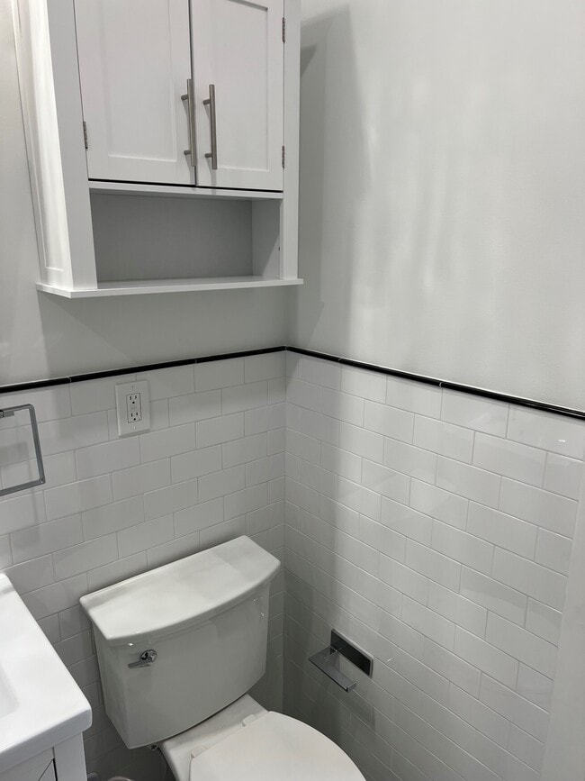 Building Photo - 4621 42nd St NW