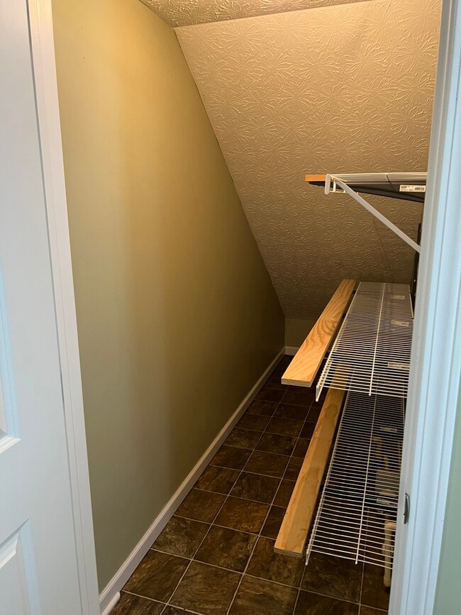 Pantry - 5537 Goose Falls Dr