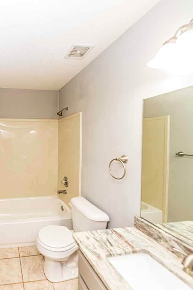 Building Photo - 443 Beverly Dr