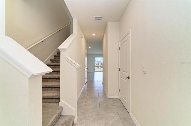 Building Photo - 11419 Planetree Pl