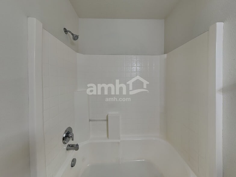 Building Photo - 9451 W Portola Dr