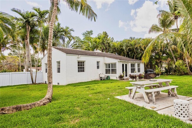 Building Photo - 5755 Devonshire Blvd