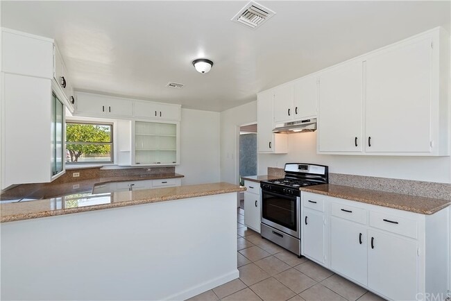 Building Photo - 3495 N Sierra Way