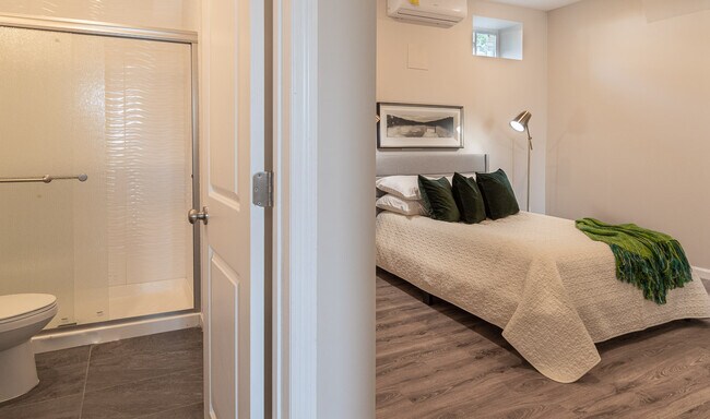 Building Photo - 56 Linden Ave