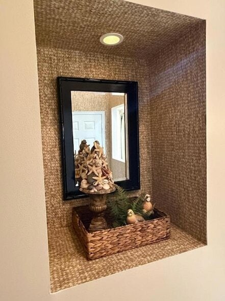 Building Photo - 9391 Bridgeport Dr