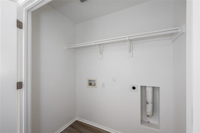 Building Photo - 7601 Bluebell Ln