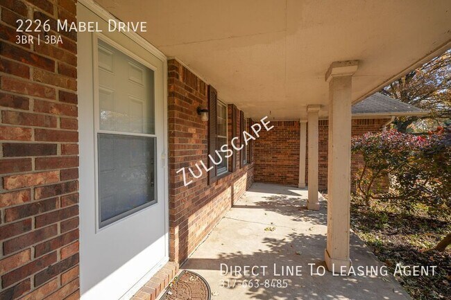 Building Photo - 2226 Mabel Dr