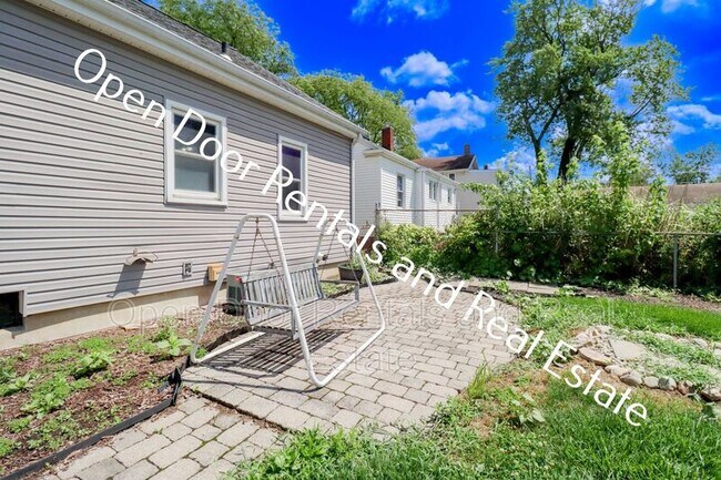 Building Photo - 1649 Rumsey Ave