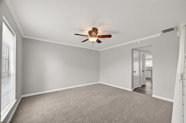 Building Photo - 7031 Chasewood Dr