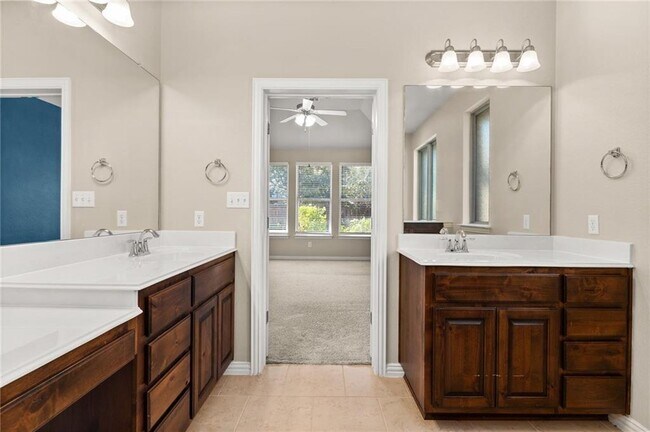 Building Photo - 410 Catalina Ln