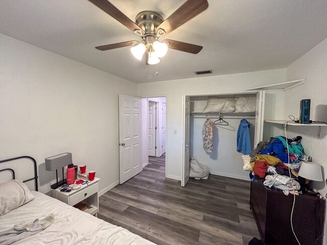 Building Photo - 1038 SW 6th Dr