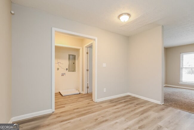 Building Photo - 8721 W Bourne Dr