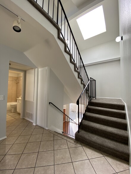 Building Photo - 5179 Bienville Walk