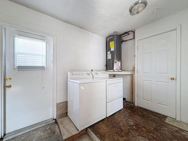 Building Photo - 7410 Dundee Ct