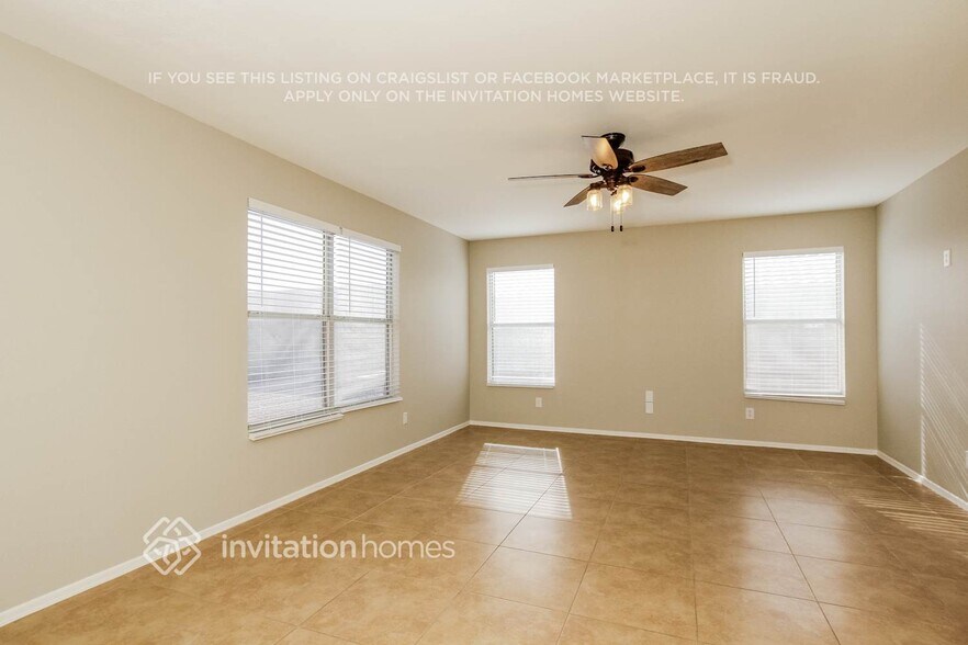 Building Photo - 9825 W Tonopah Dr