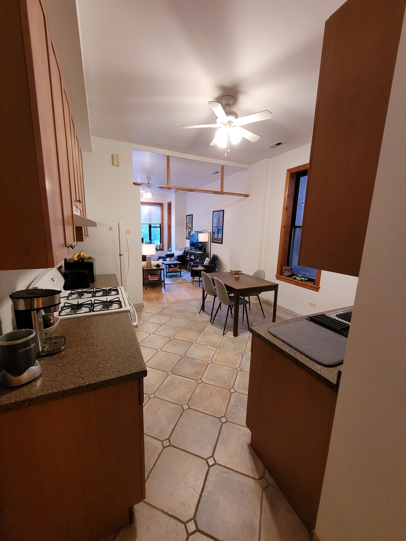 Building Photo - 1538 N Wood St