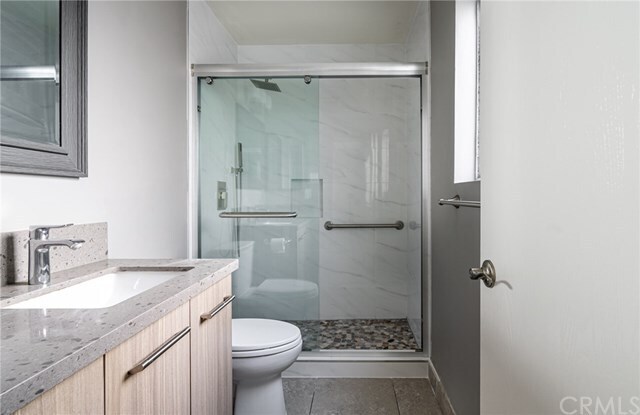 Building Photo - 423 Avenue G