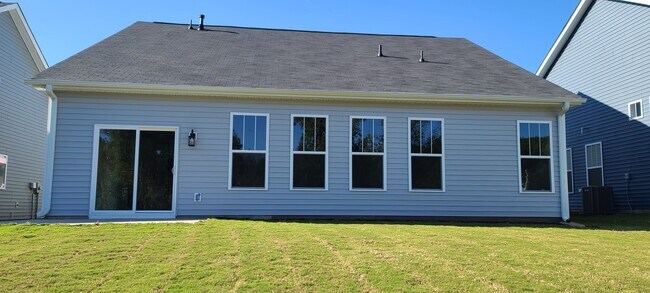 Building Photo - 726 Judah Dr