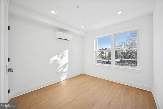 Building Photo - 3413 N 19th St