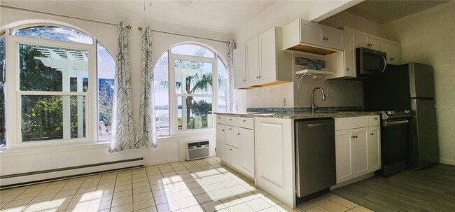 Building Photo - 1854 S Highland Park Dr