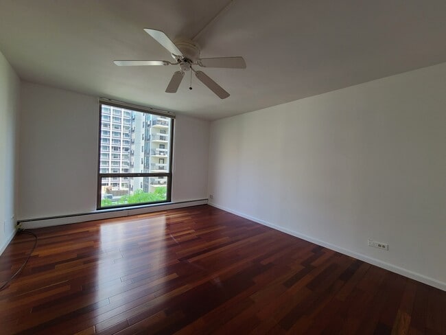 Building Photo - 1310 N Ritchie Ct