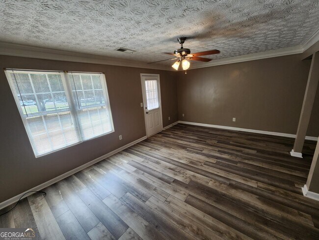 Building Photo - 4004 Browne Ct