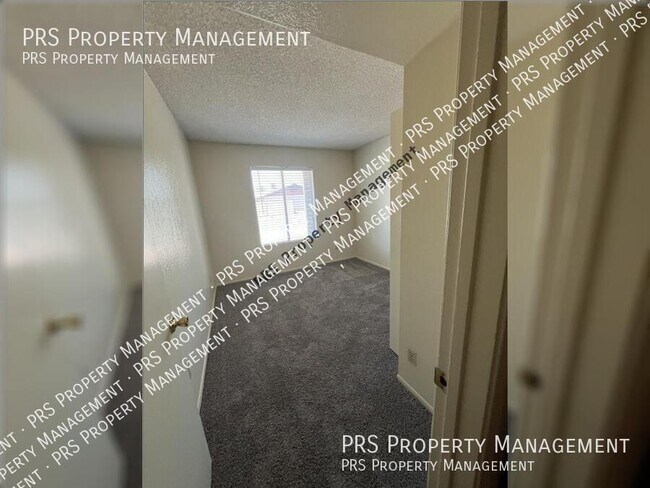 Building Photo - 3102 N Woodburne Dr