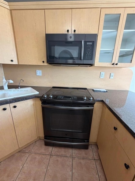 Building Photo - 16060 SW 87th Terrace