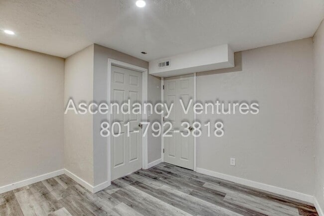 Building Photo - 171 Calais Ln