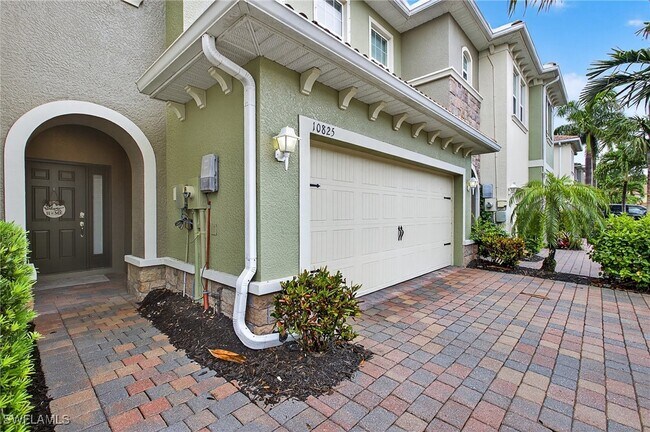Building Photo - 10825 Alvara Way