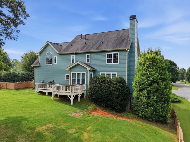 Building Photo - 8205 Applewood Ct