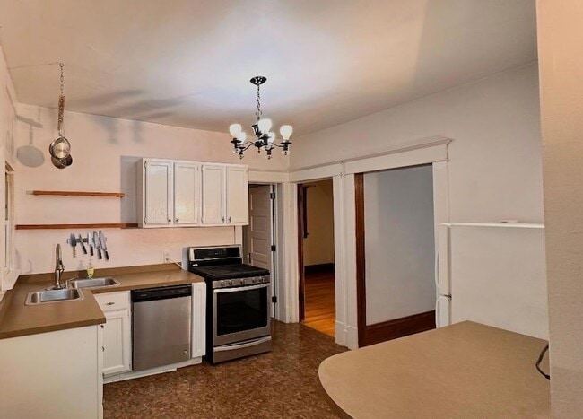 Primary Photo - 1253 Ashland Ave