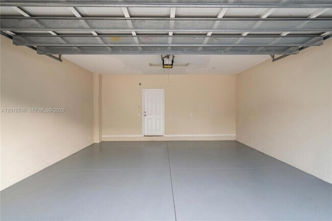 Building Photo - 4025 Cascada Cir